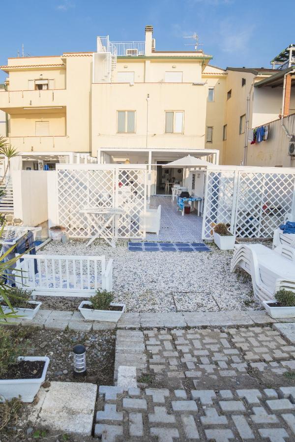 B&B Stella Marina Capo dʼOrlando Εξωτερικό φωτογραφία
